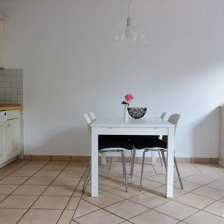 Landhaus Uhlenhof 2 Gross Zicker
