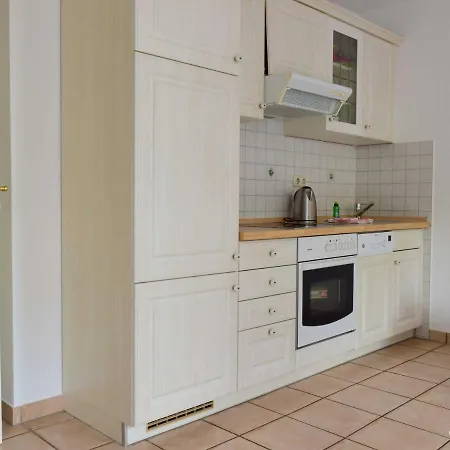 Landhaus Uhlenhof 2 Apartment Gross Zicker